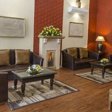 Country Inn Αχμπανταμπάντ Εξωτερικό φωτογραφία